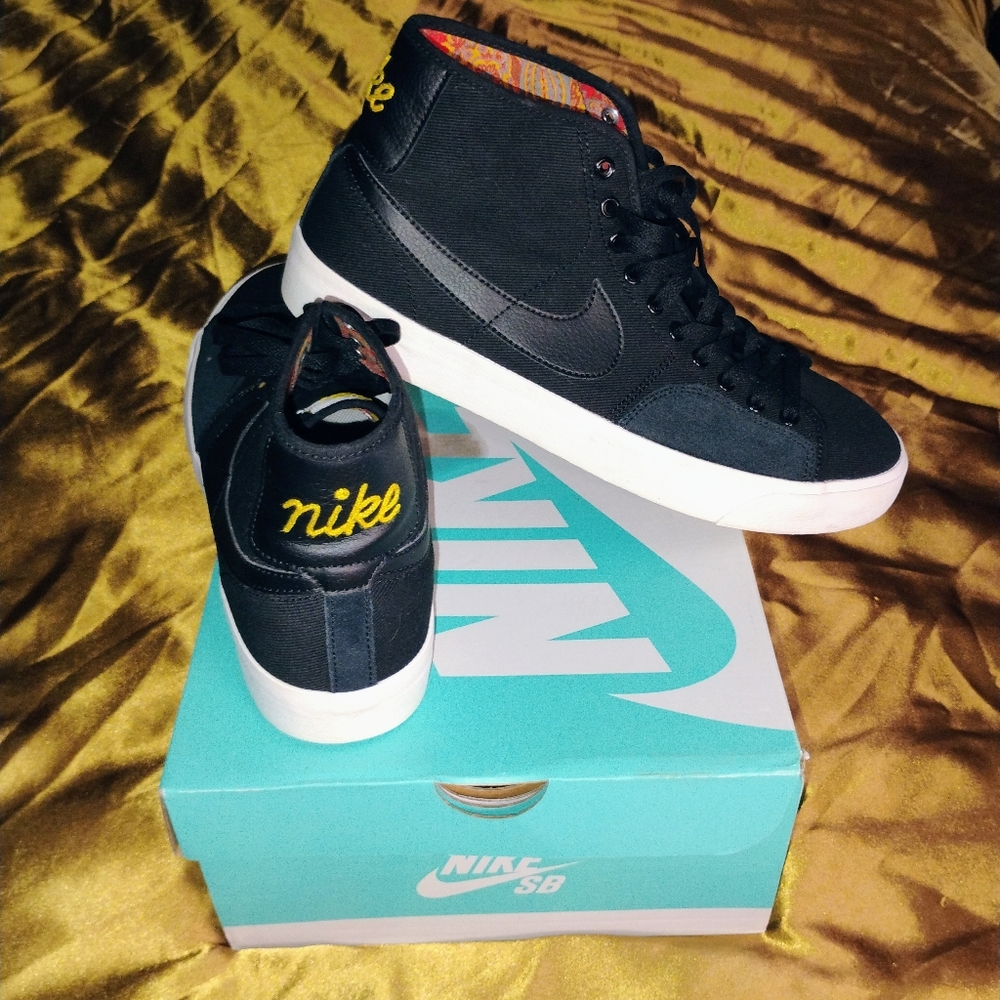 NIKE SB Blazer Mid Court Premium